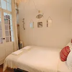 Santos Charming - In Tradional Daire *