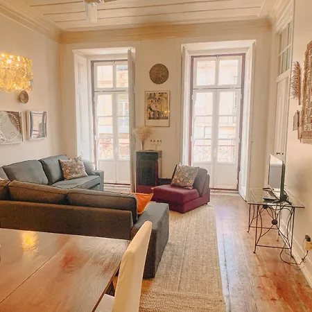 Santos Charming - In Tradional *